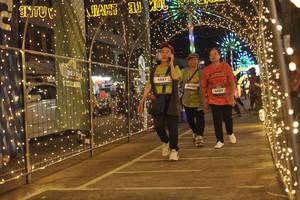 BIB: 4441, 44892
                            <button type="button" onclick="openModal(26274706)" class="btn btn-primary btn-sm float-right btn-popup" data-toggle="modal" data-target=".modal-high-quality">
                        <i class="fas fa-shopping-cart"></i> Add to Cart
                    </button>
                                            <button type="button" onclick="isThisMe(26274706, true)" class="btn btn-success btn-sm float-right btn-popup btn-isme hidden" data-toggle="tooltip" data-placement="bottom" title="นี่คือรูปของคุณใช่ไหม คลิกที่นี่เพื่อเอาเข้าอัลบั้ม">
                        <i class="fas fa-plus"></i> Add to album
                    </button>
                    <button type="button" onclick="isThisMe(26274706, false)" class="btn btn-warning btn-sm float-right btn-popup btn-isnotme hidden">
                        <i class="fas fa-ban"></i> Remove from album
                    </button>